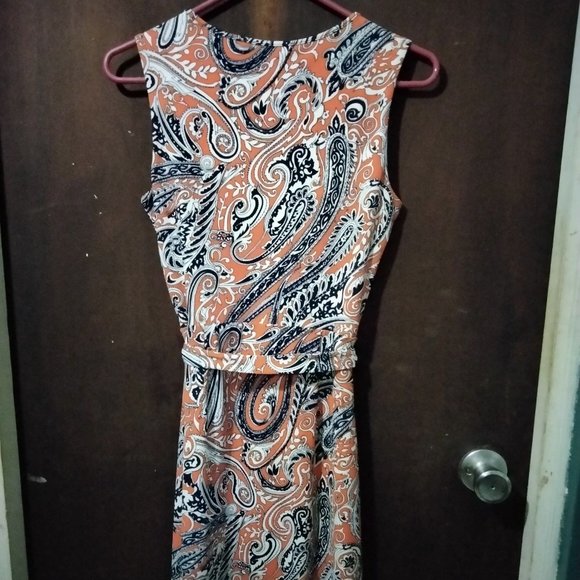 Set of 2 Ann Taylor Dresses Size 0 - Picture 3 of 7